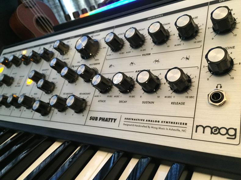 Puremagnetik Moog Bass samples Ableton Live Pack